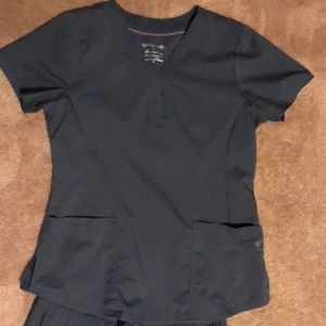 Scrub set